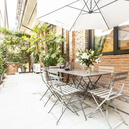 Elegant Fornasa Vecia, Canal View With A Beautiful Garden R&R Venice Ngoại thất bức ảnh
